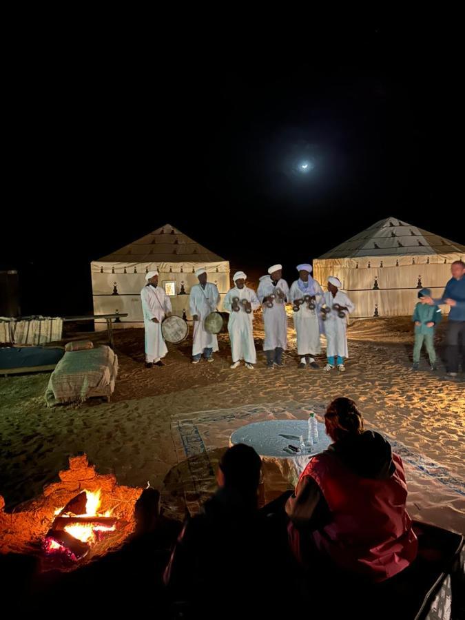 ホテルPrestigious Camp メルズーガ エクステリア 写真